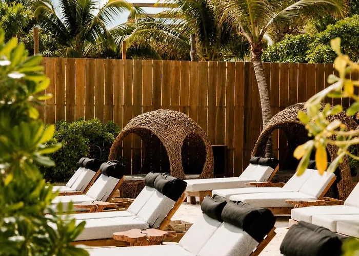 Hotel Olivia Oceanfront