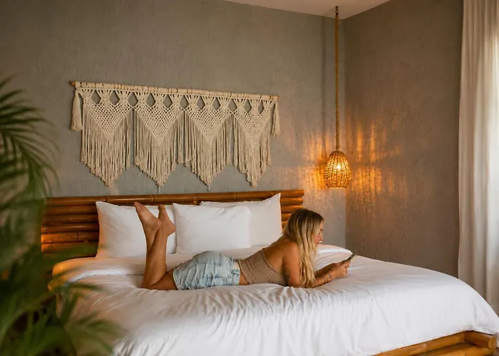 Hotel Olivia Oceanfront